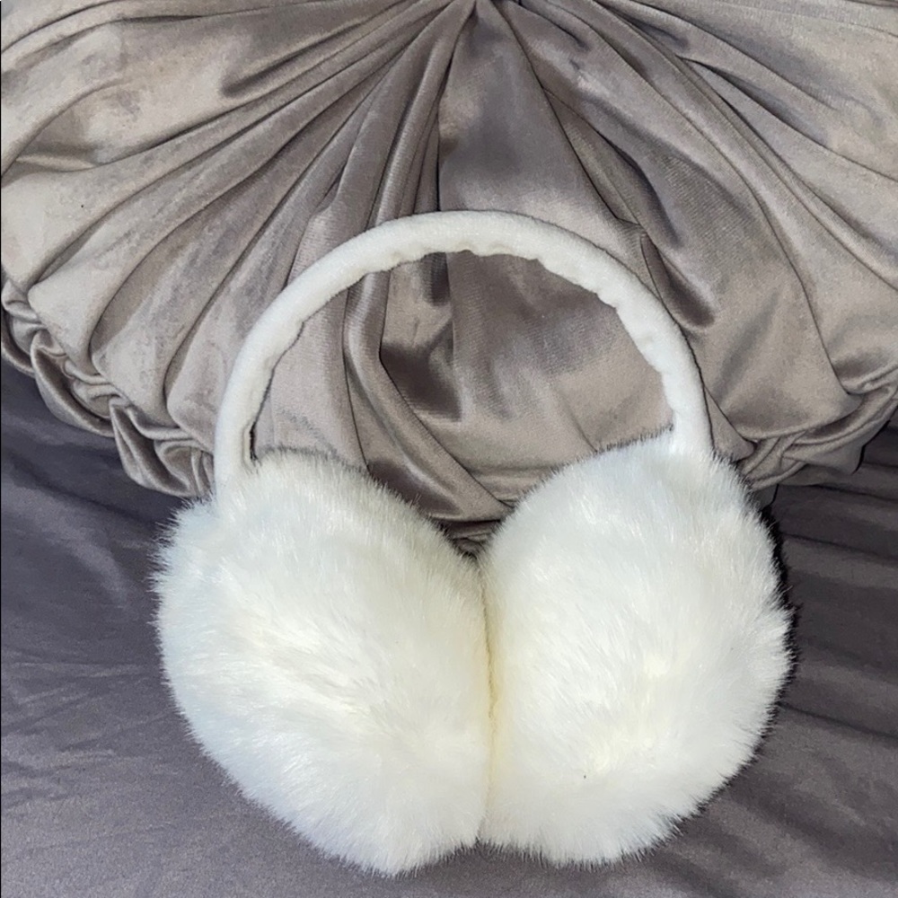 Earmuffs